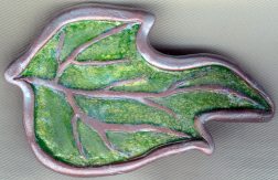 Lothlorien Leaf Brooch style05